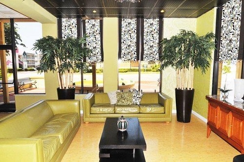 CELEBRATION SUITES AT OLD TOWN lobby 2
